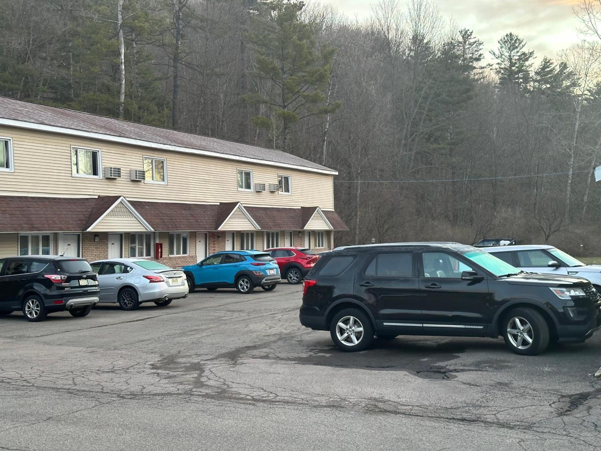Economy Inn Alfred Exterior foto